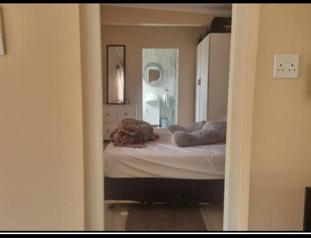 4 BEDROOM HOUSE FOR SALE IN FAIRFIELD ESTATE